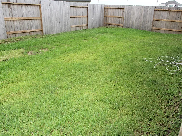 21202 Surf Island Dr — Photo 36