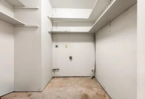 921 N Bryan St #1 — Photo 24