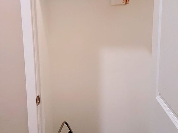 4th image of 1409 W Diversey Pkwy #108