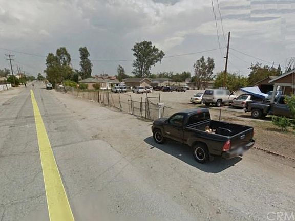 5th image of 15959 Ceres Ave
