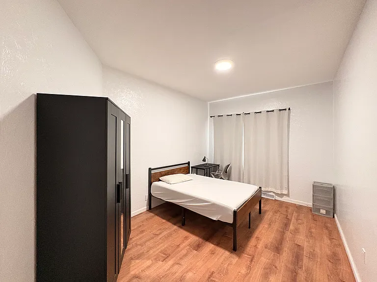 3215 Dawson St #1 — Photo 9