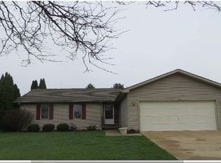 360 Berkshire Dr, Saline, MI 48176