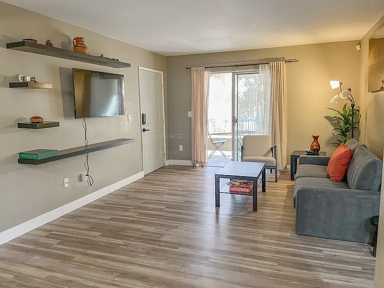 7885 W Flamingo Rd — Photo 15