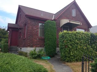 6902 40th Ave SW, Seattle, WA 98136