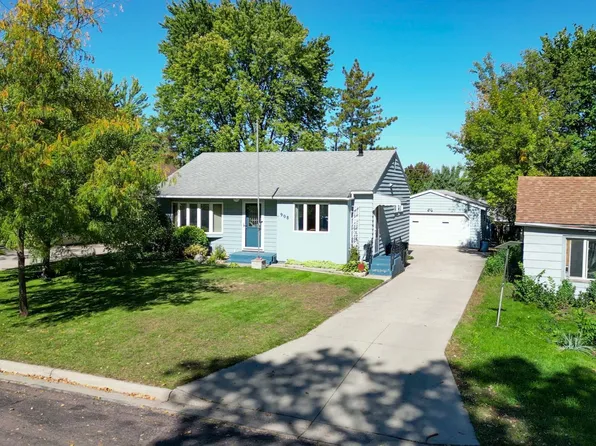908 W Linden St, Fergus Falls, MN 56537