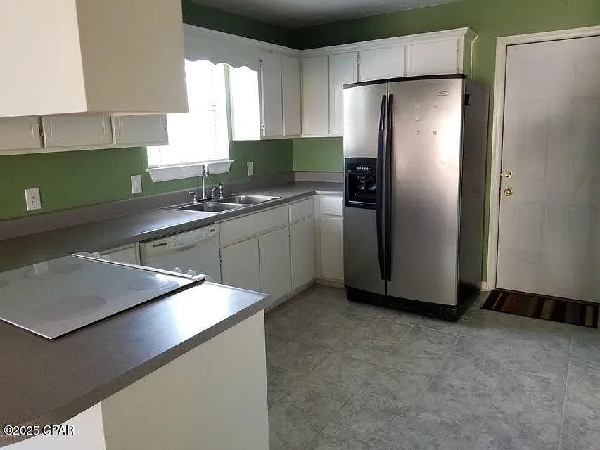 2 bed, 800 sqft, $1,350 — Photo 3