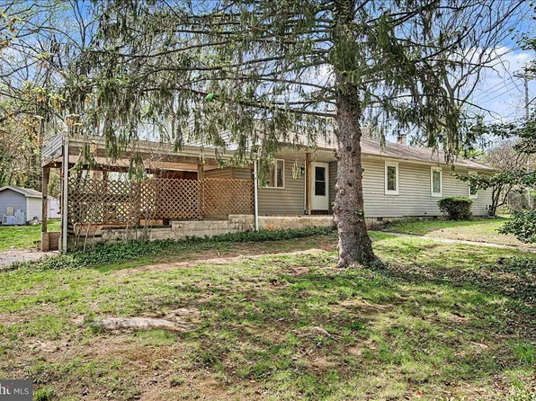1510 Evergreen Ln, Wilmington, DE 19810