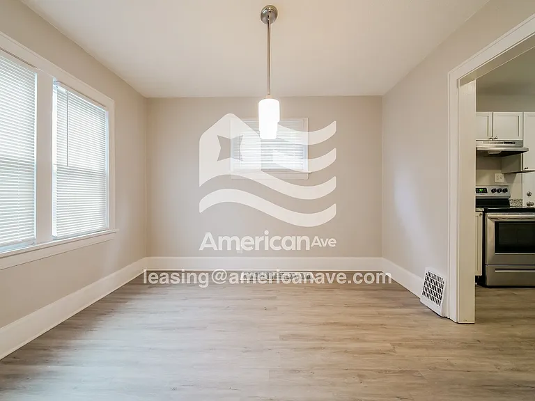 670280_005_dining_room_13811861.jpg