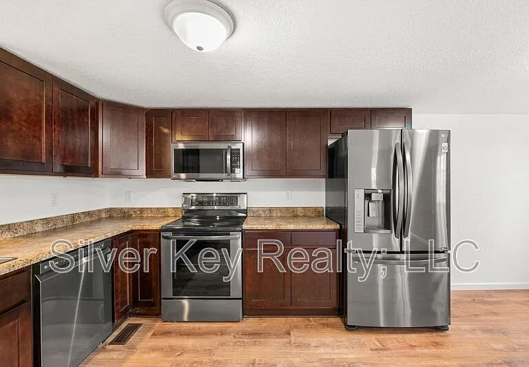 518 Church St — Photo 7