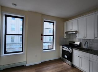 290 King St #4, Perth Amboy, NJ 08861