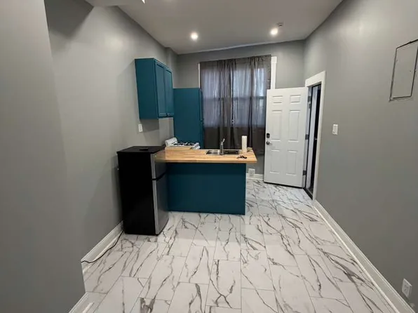 1715 Hatteras St APT 1, Pittsburgh, PA 15212