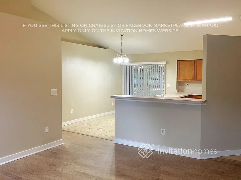 1131 Windy Bluff Dr — Photo 5