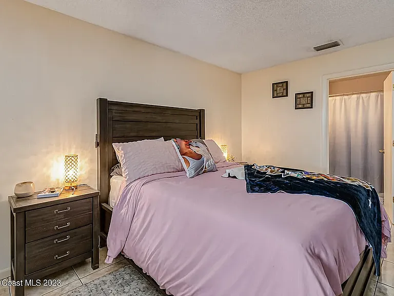 1106 Price Ave NW — Photo 6