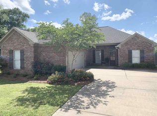 135 Rhodes Ln, Canton, MS 39046