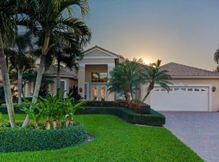 2022 SE Oxton Dr, Port Saint Lucie, FL 34952