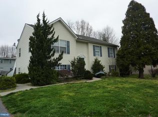 729 Ellen Dr, Bear, DE 19701