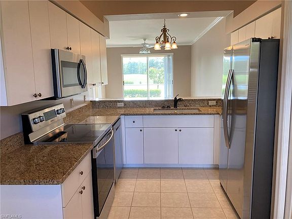 3rd image of 3770 Sawgrass Way APT 3415