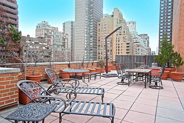 Sold by Cohen Smith Chang LLC | media 5