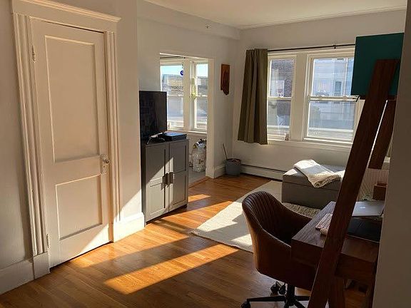 5th image of 240 Lafayette St #15