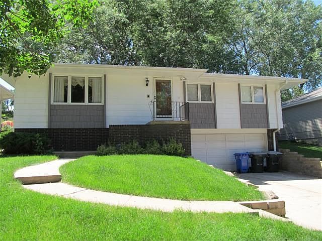 1st image of 3327 Cheyenne Blvd