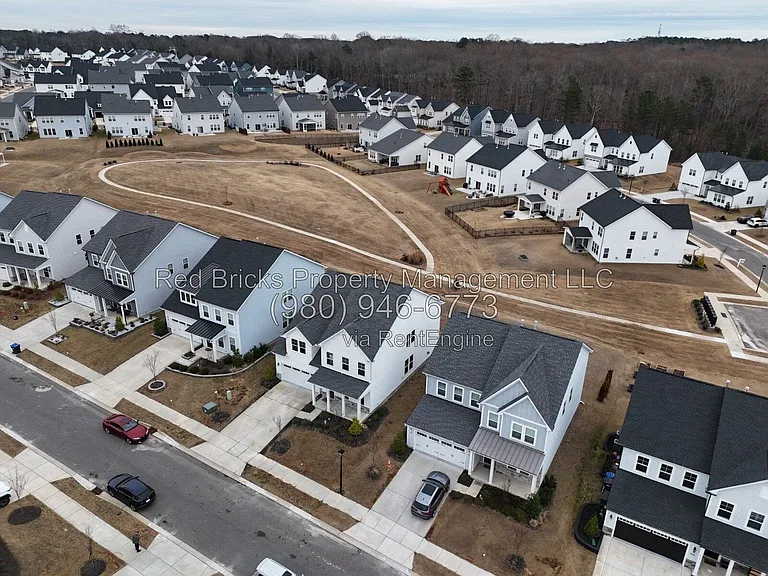 6129 Alsace Ln — Photo 4
