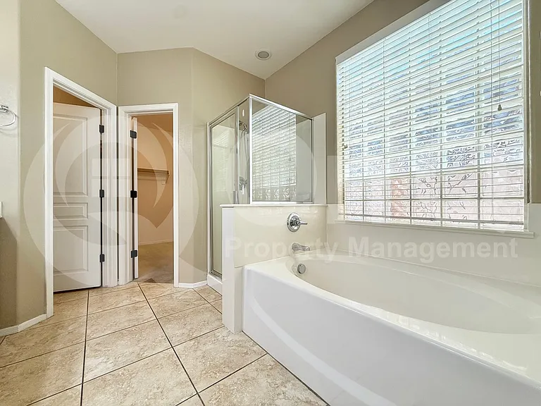 7310 S 26th Ln — Photo 19