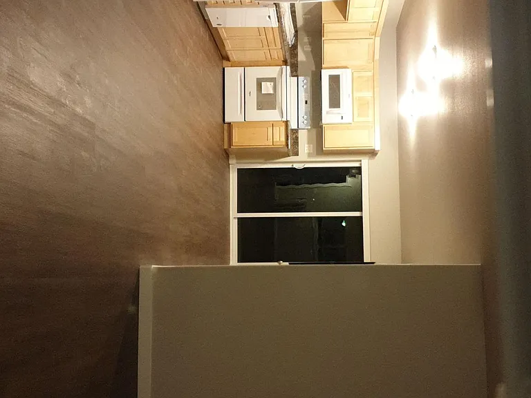 10514 NE 7th St #B-C — Photo 2