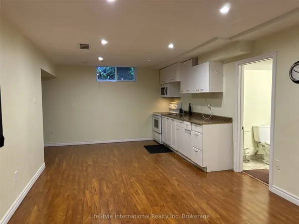 114 Clairfields Dr W, Guelph, ON N1G 5A5