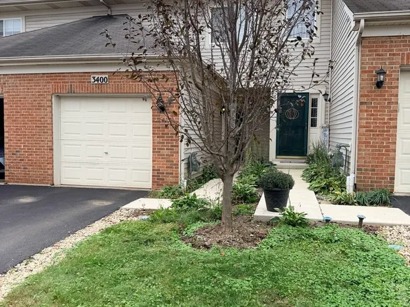 3400 Blue Ridge Dr, Carpentersville, IL 60110