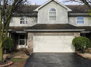 2520 Tulip Ln, Crest Hill, IL 60403