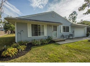 15667 Elmwood St, Middlefield, OH 44062