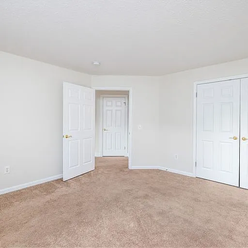 Jordache Park Apartments — Photo 9