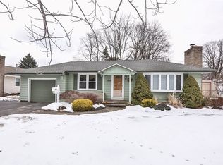 260 Elwood Dr, Rochester, NY 14616