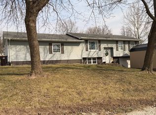 905 NE Hill St, Leon, IA 50144