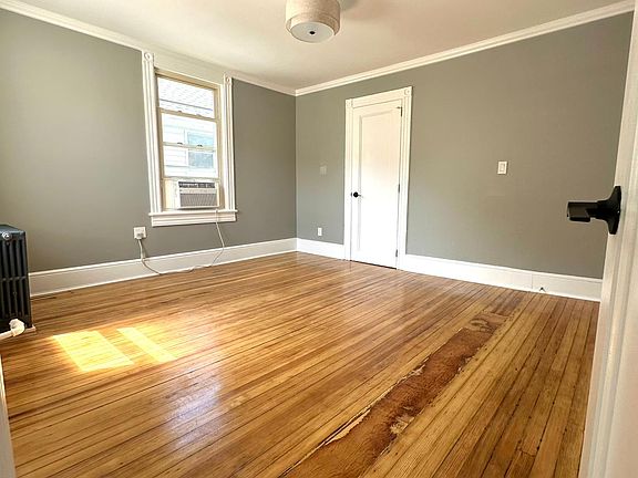 4th image of 60 N Washington St Floor 2