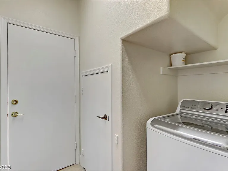 11223 Tribiani Ave — Photo 17