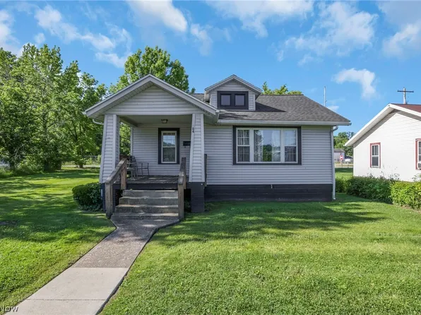 204 E Jefferson St, New Lexington, OH 43764