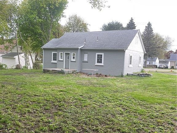 4th image of 1315 Powell Ave