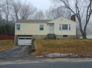 17 Spring Ter, Shrewsbury, MA 01545