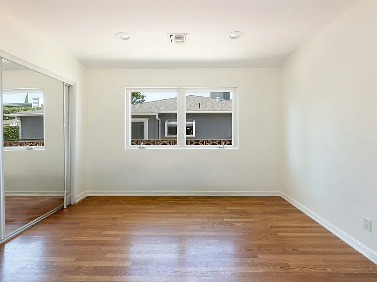 Bedroom 3/Office