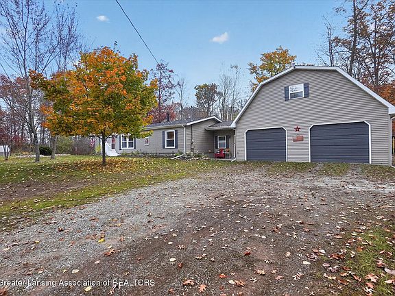 3rd image of 13303 S Brennan Rd