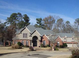 3 Stonegate Cir, Texarkana, TX 75503