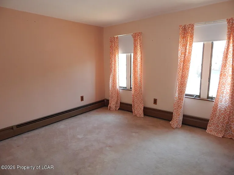 168 Kidder St — Photo 11