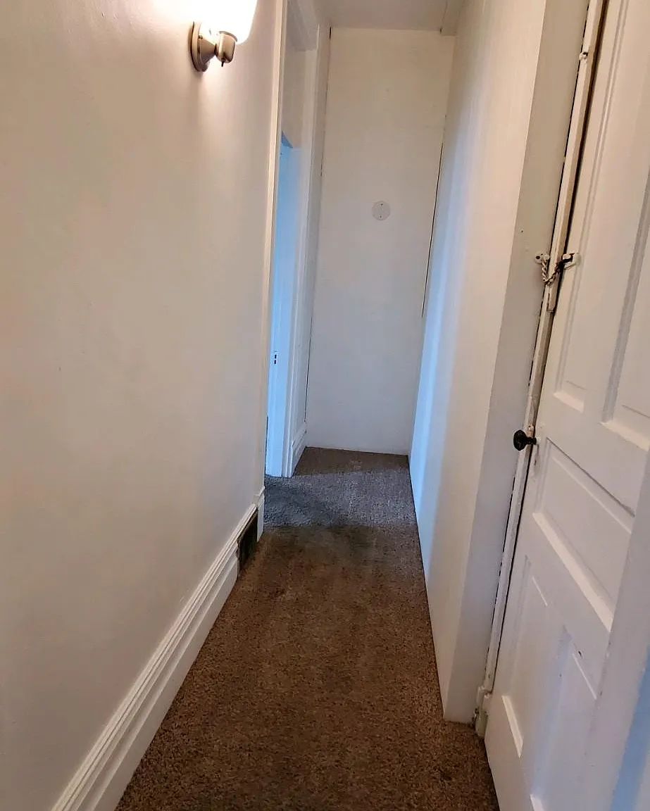 1 bed, 1000 sqft, $900 — Photo 3