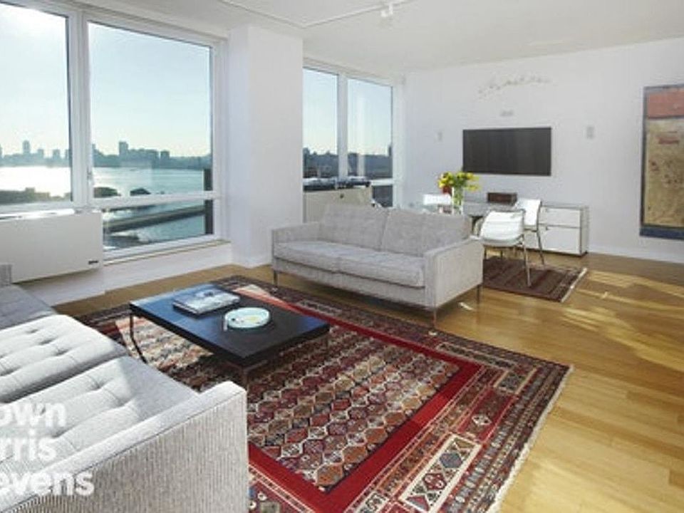 1st image of 450 W 17th St APT 2106
