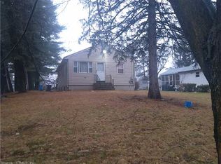 277 Ridgefield St, Hartford, CT 06112