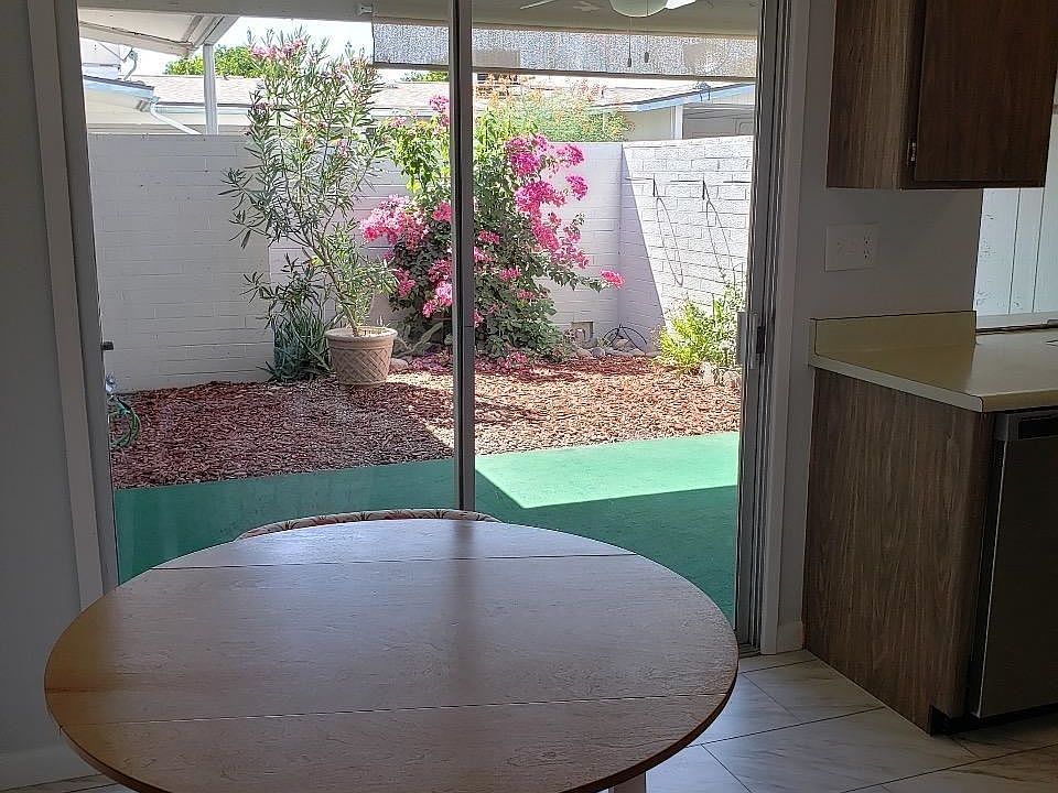 1st image of 10568 W Coggins Dr