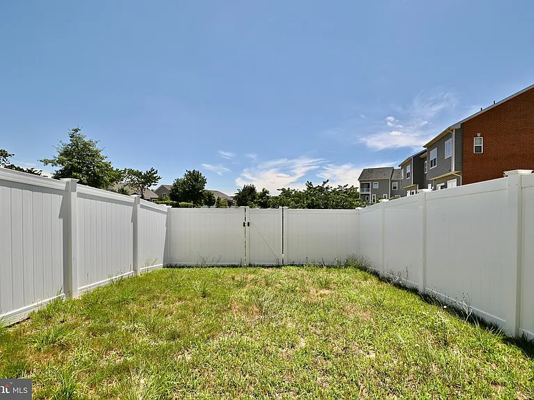 11177 Southport Pl — Photo 42