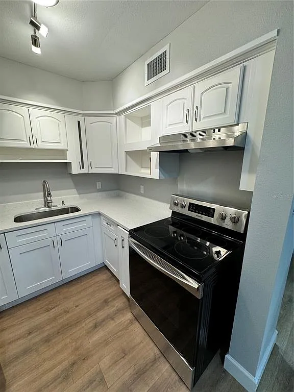 2 bed, 1.5 bath, 1500 sqft, $2,000 — Photo 3