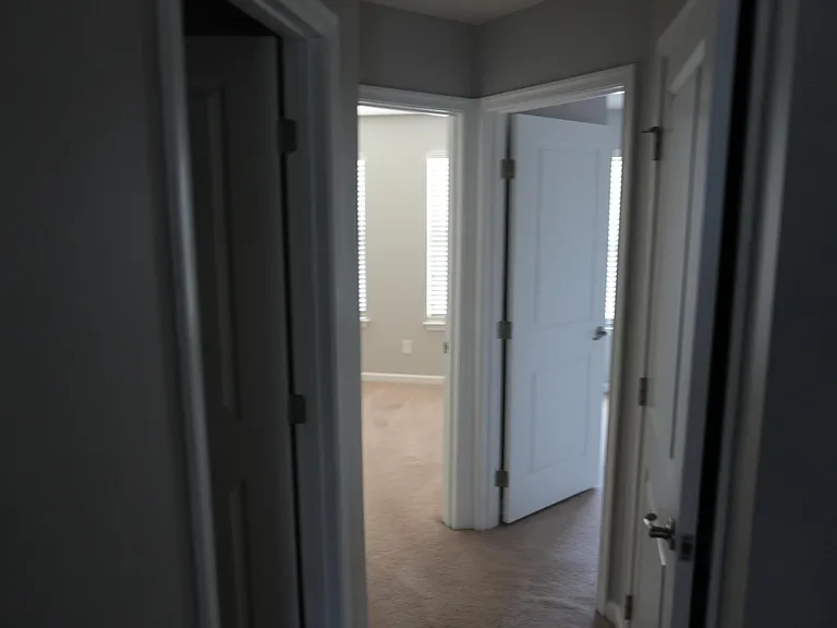 1645 Fleetwood Dr — Photo 17